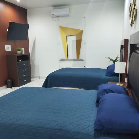 Suites Motel La Frontera ซิวดัด ฮัวเรซ ภายนอก รูปภาพ
