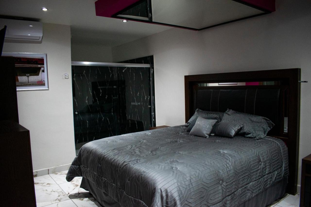 Suites Motel La Frontera ซิวดัด ฮัวเรซ ภายนอก รูปภาพ
