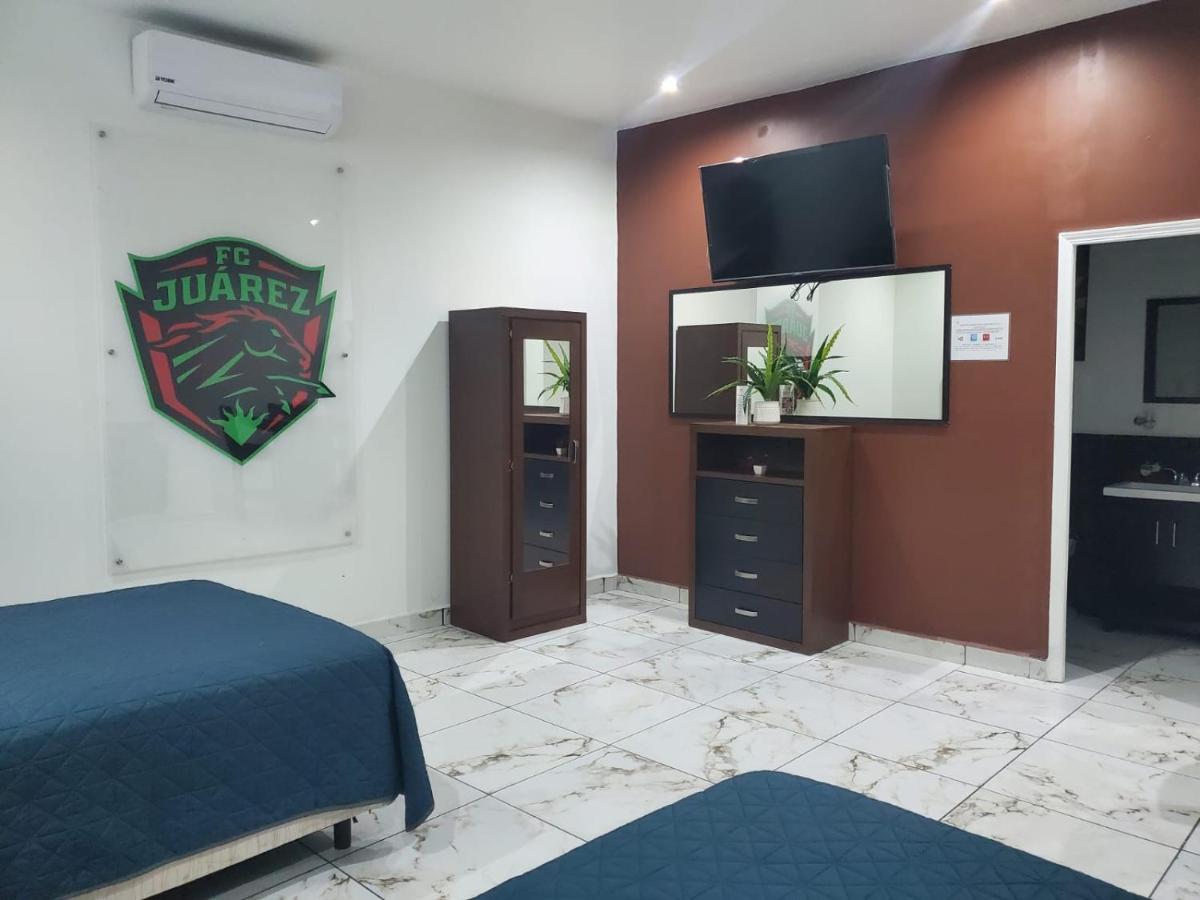 Suites Motel La Frontera ซิวดัด ฮัวเรซ ภายนอก รูปภาพ